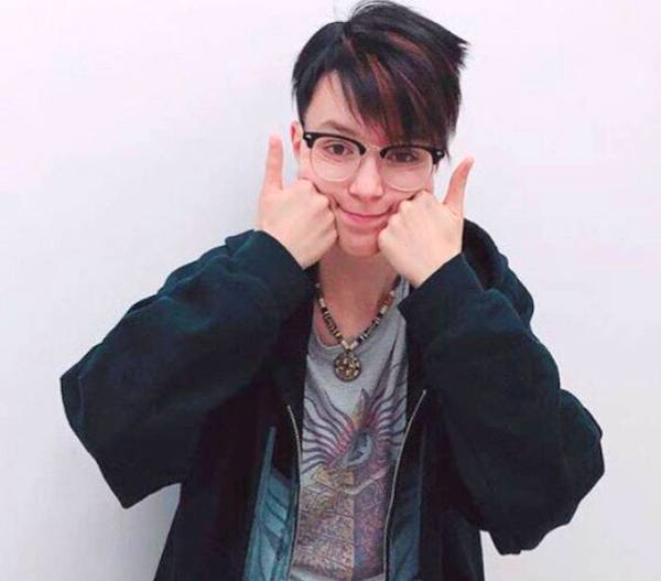 Дочь Ефремова считает себя мужчиной - «События в России»