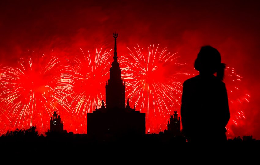 Праздник насухую. Россияне пропустили День Конституции - «Новости - Энергетики»