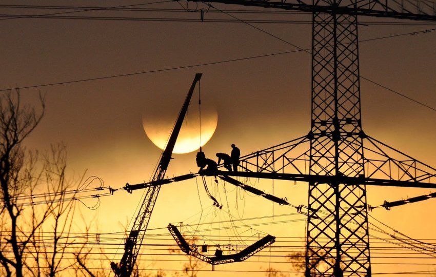 «Россети Северо-Запад» восстановили электроснабжение после падения вертолета на ЛЭП в Вологодской области - «Новости - Энергетики»