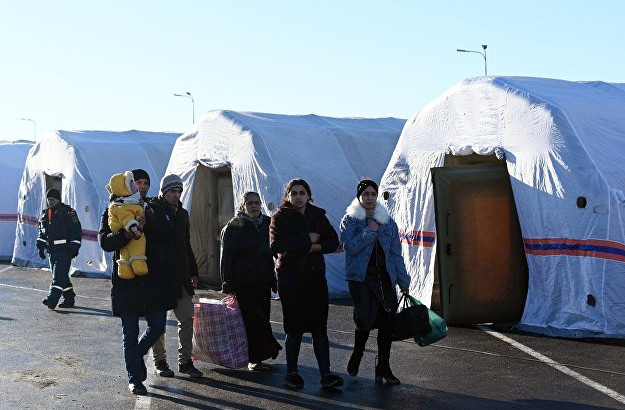 Мобильные банкоматы для выплат беженцам с Донбасса установят в ПВР Ростовской области - «Финансы»